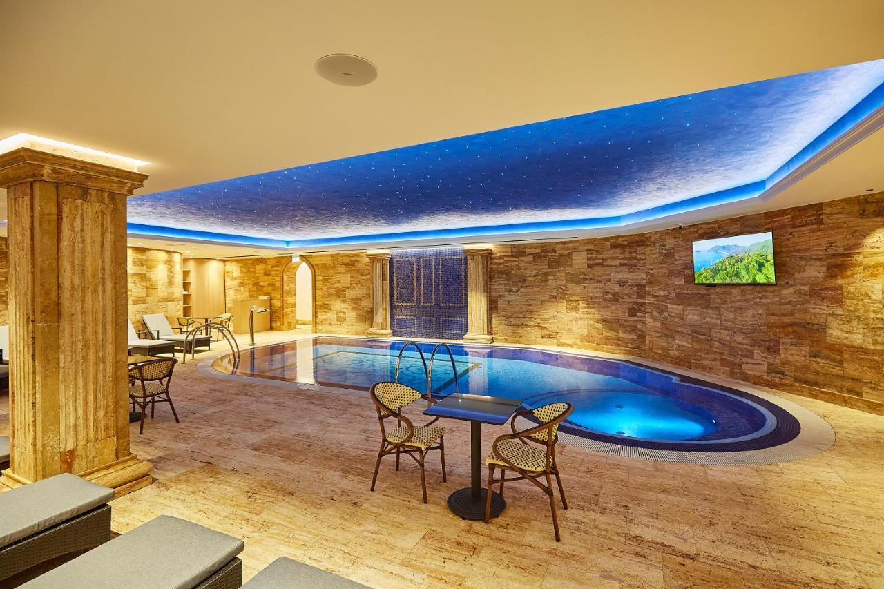 A Hoteli - Hotel Park Vrnjacka Banja Bagian luar foto The spa at the Hotel
