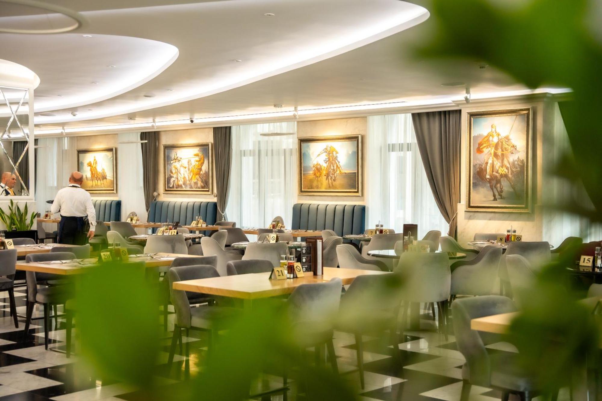 A Hoteli - Hotel Park Vrnjacka Banja Bagian luar foto The restaurant