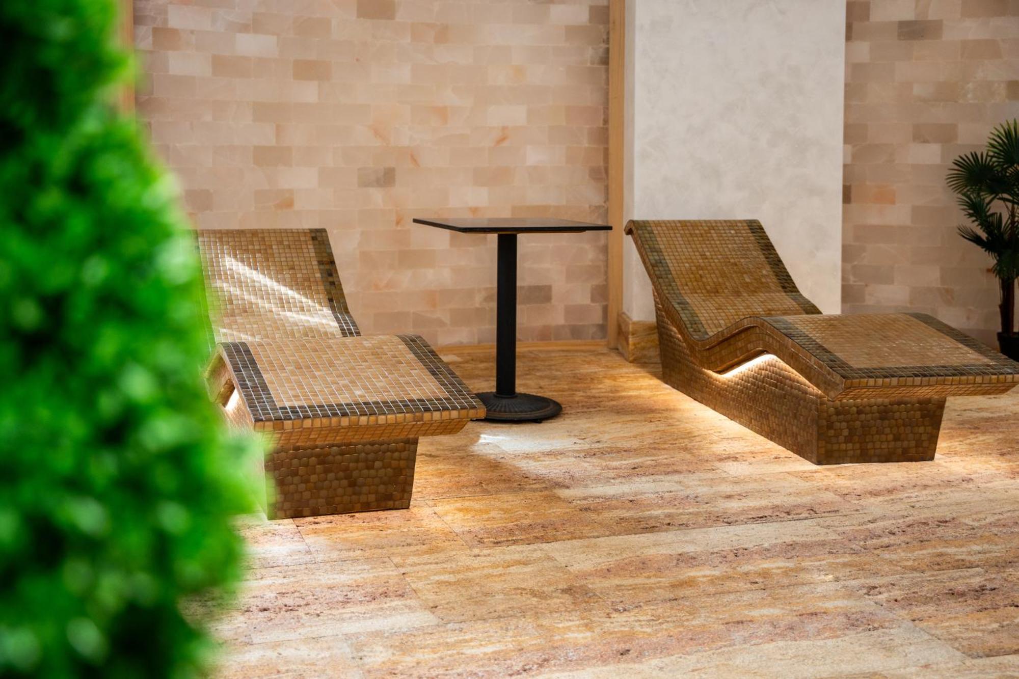 A Hoteli - Hotel Park Vrnjacka Banja Bagian luar foto The spa at the Hotel